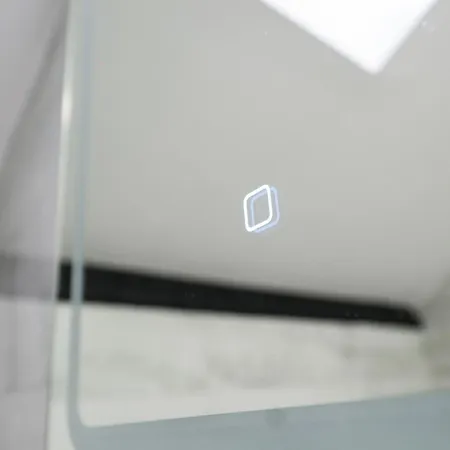 Center Hideout - * 티라나