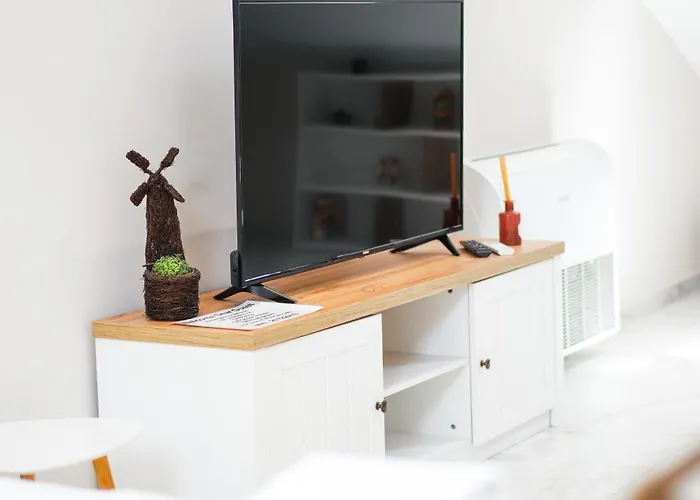 Center Hideout - Tirana